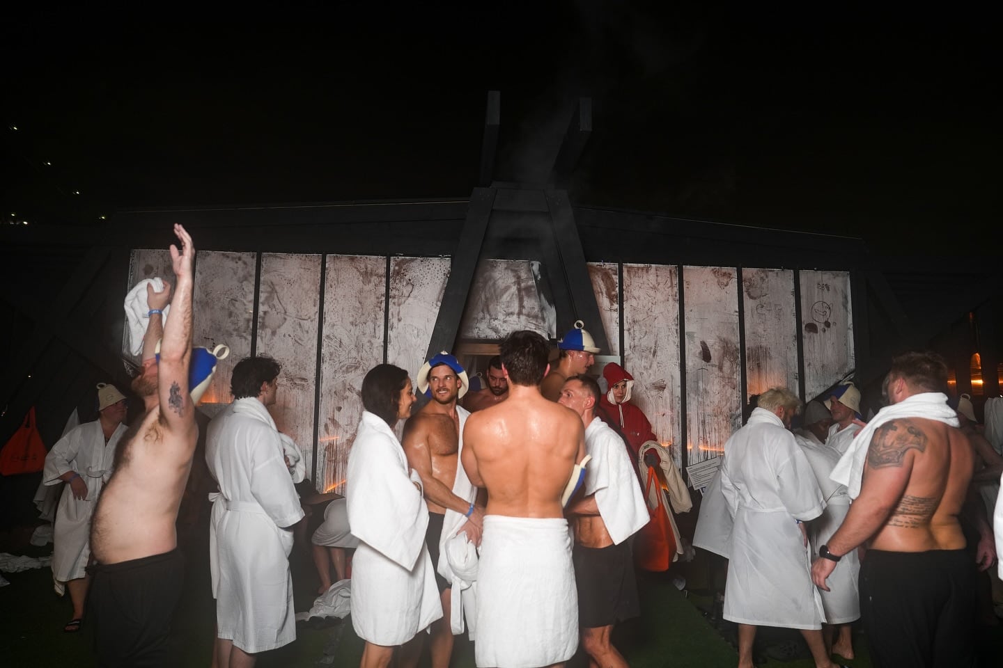El festival se celebra todos los días de 7 a 22 hs, y los precios de entradas que oscilan entre los US$60 y los US$125, (Instagram/@cultureofbatheing)