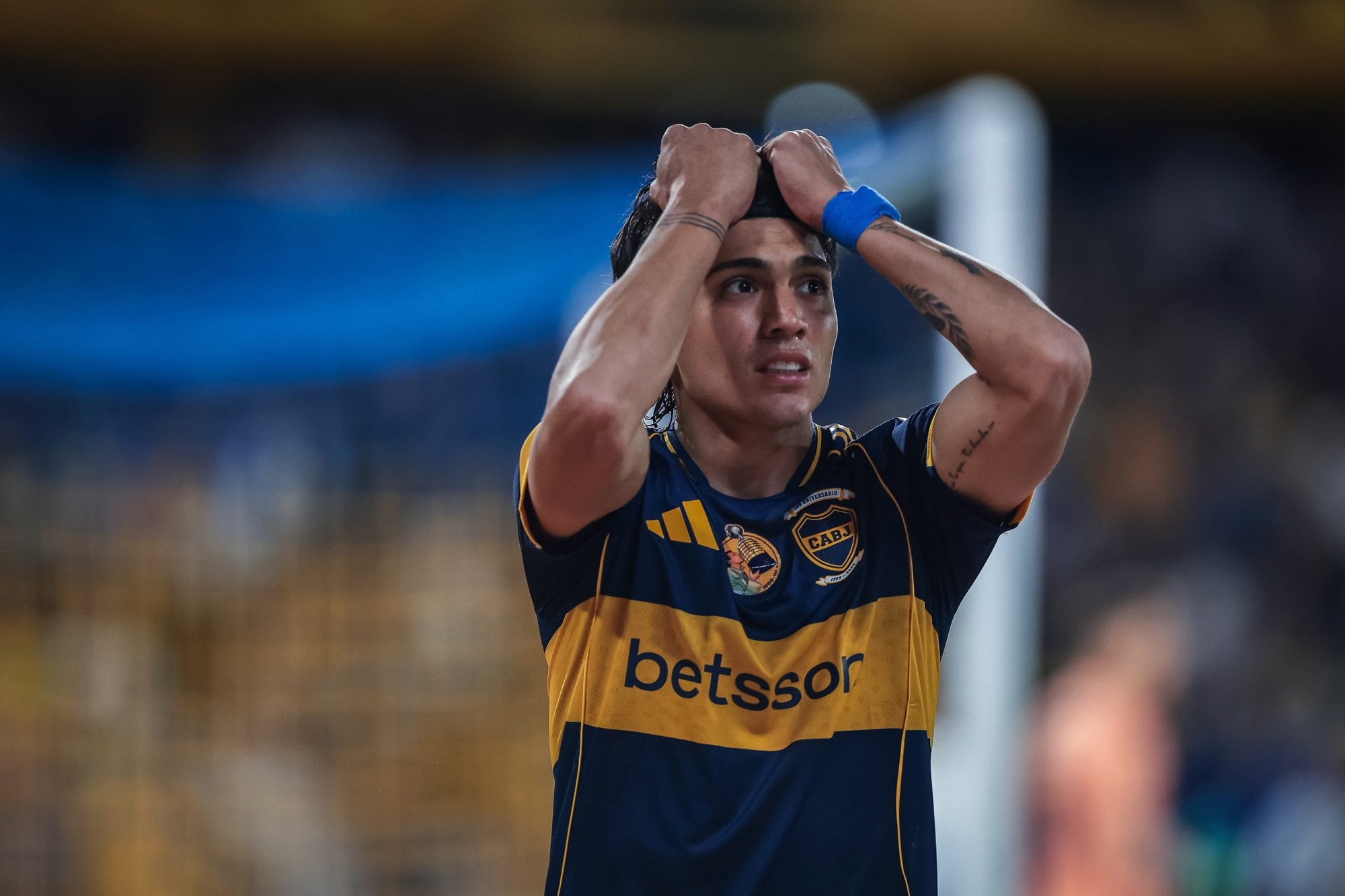 El clima de paz que había generado en Boca el homenaje a Russo se cortó con la dura derrota