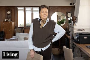 El depto con techo abovedado y hogar a leña, en medio de Palermo, que habita una arquitecta