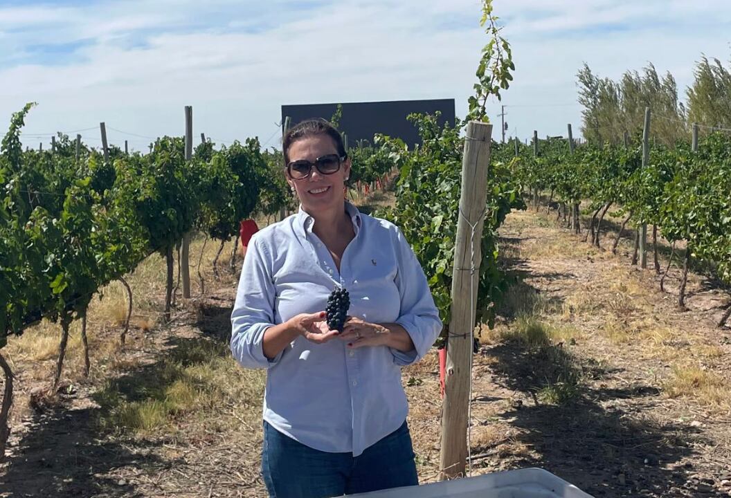 Lucy Ramos en sus viñedos