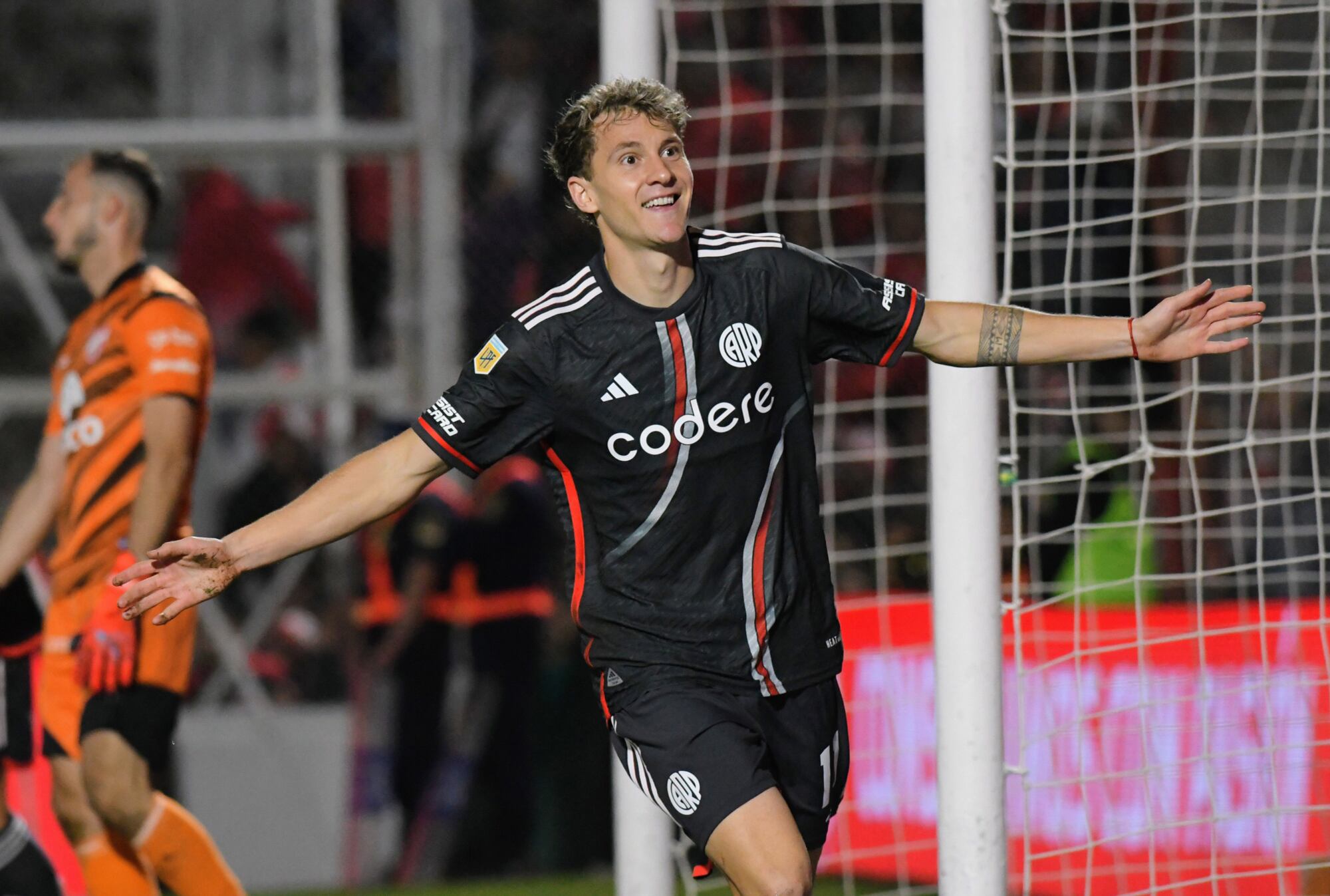 A falta de Borja, River tuvo a Colidio para llevarse todo: triunfo y clasificación en el primer puesto de la Zona A de la Copa de la Liga