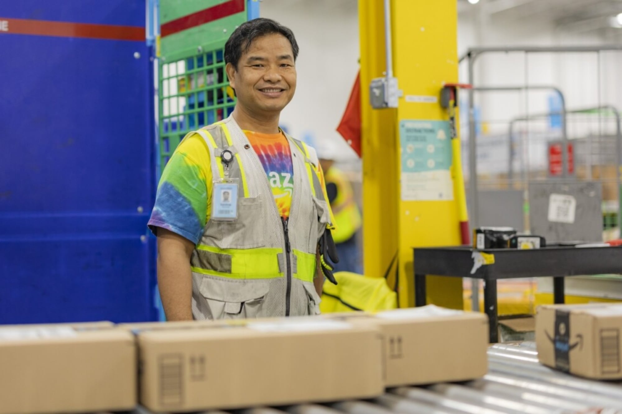 Amazon va por todo en Navidad: cómo aplicar a la masiva búsqueda de 250.000 empleados