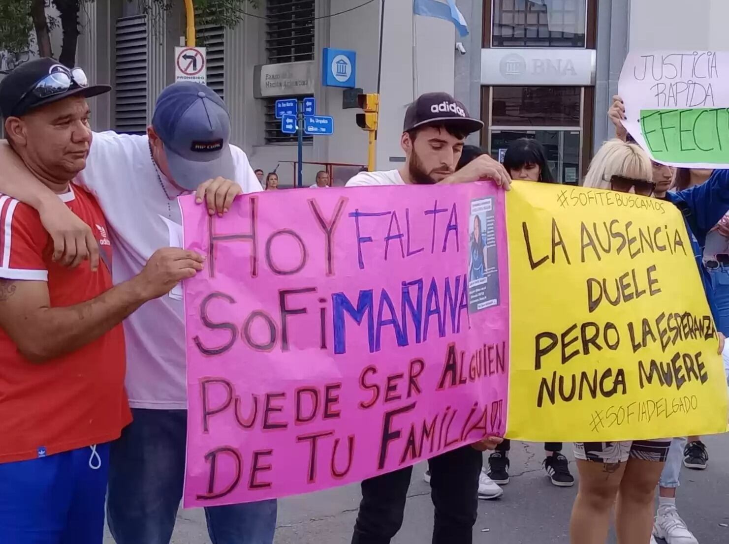 Se realizó una marcha a una semana de su desaparición.