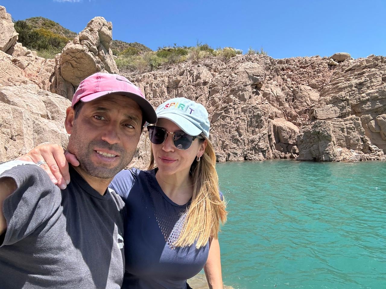 Fue campeón del fútbol argentino y hoy es dueño de cabañas en la montaña: “Acá tenés que agarrar la pala y aprender”