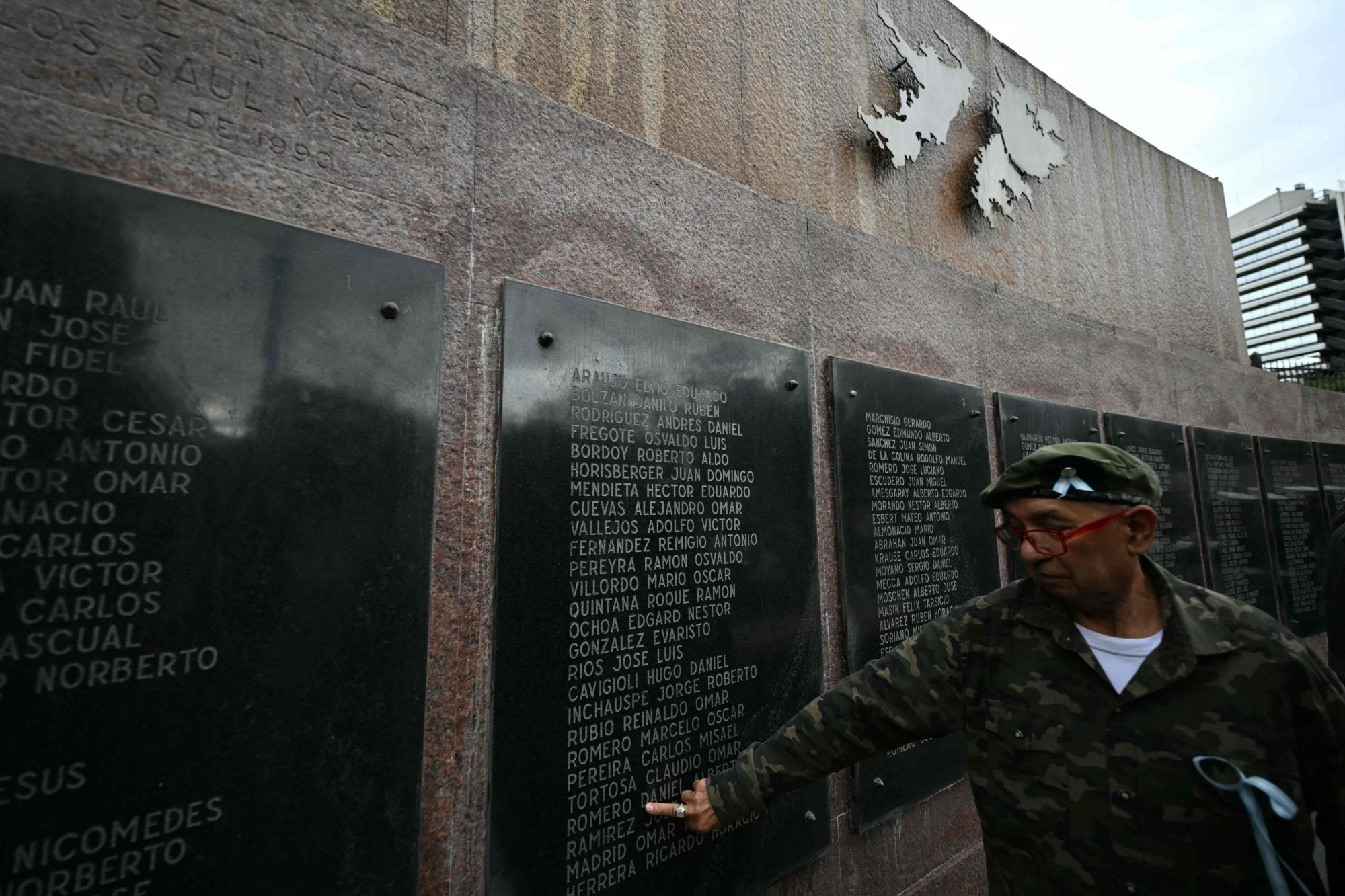 Aseguran que Trump analiza quitar el apoyo al Reino Unido en su disputa por Malvinas 6 En la guerra de Malvinas murieron 649 soldados argentinos
(Luis ROBAYO / AFP)