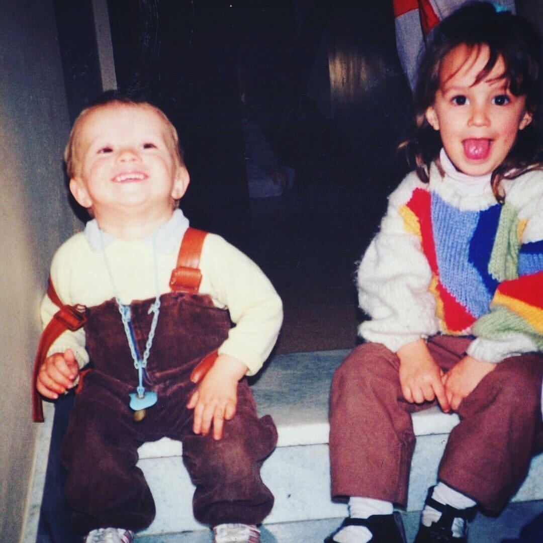 Jeremías junto a su hermana Soledad de niños