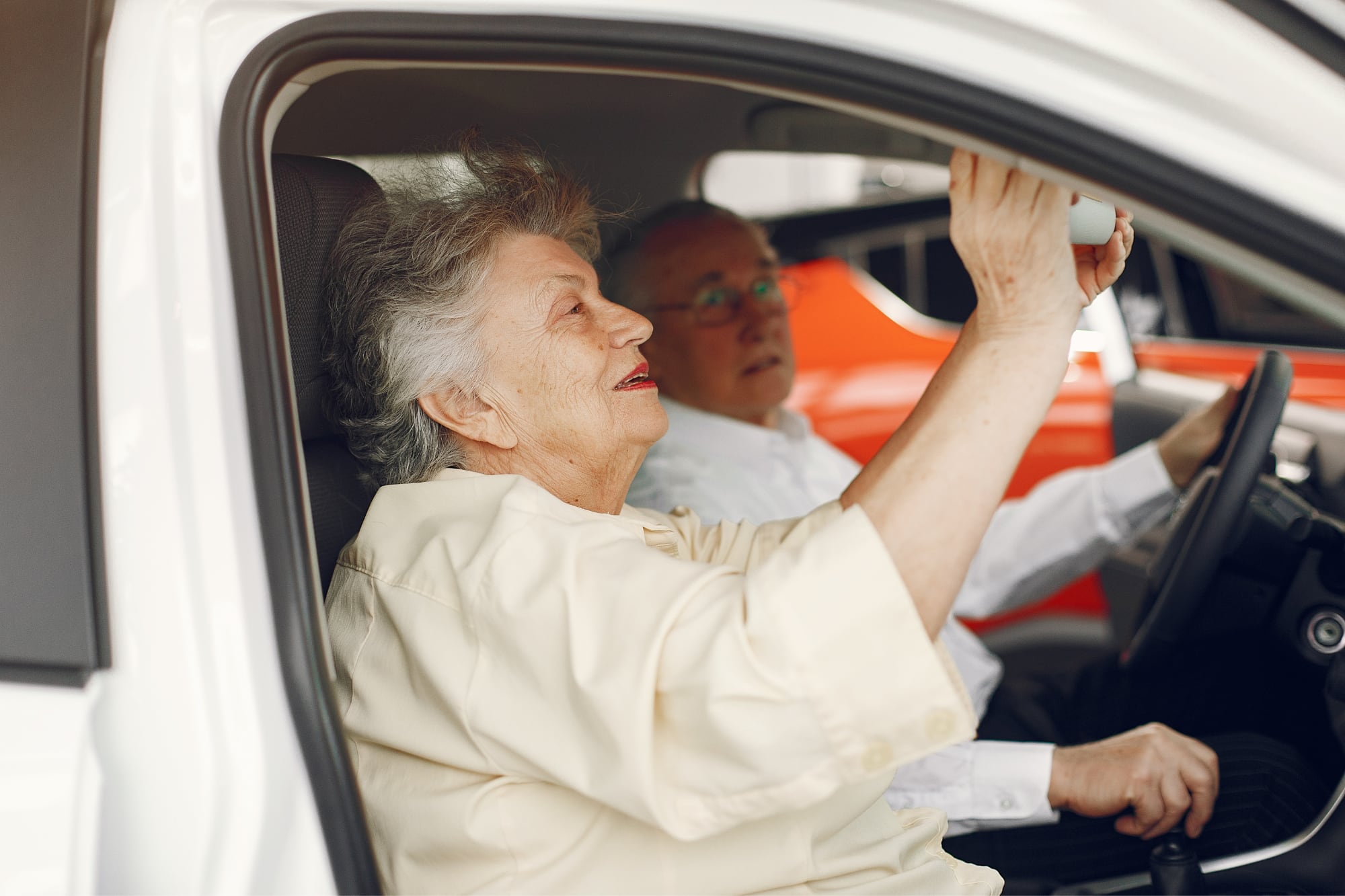 Información actualizada: a qué edad piden test de visión para renovar licencia en Texas, Florida, California e Illinois