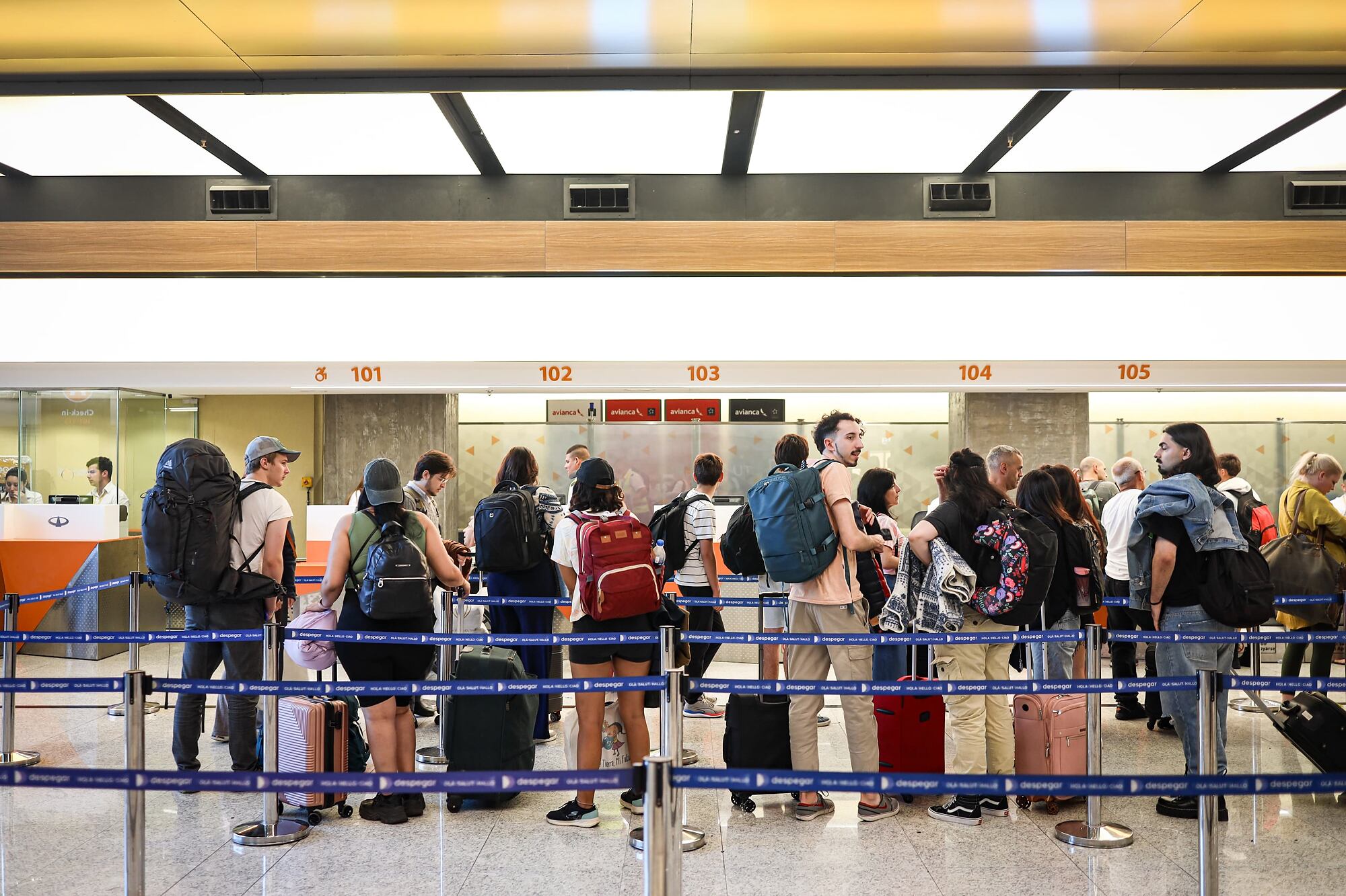 Filas en los mostradores de Ezeiza. Foto ilustrativa