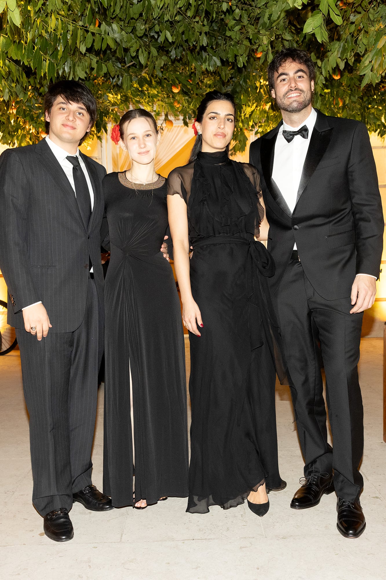 Las nuevas generaciones se sumaron a la gala. Los hermanos Marcelo y Giovanna Figoli estuvieron acompañados por Emma Smith y Christian Werle