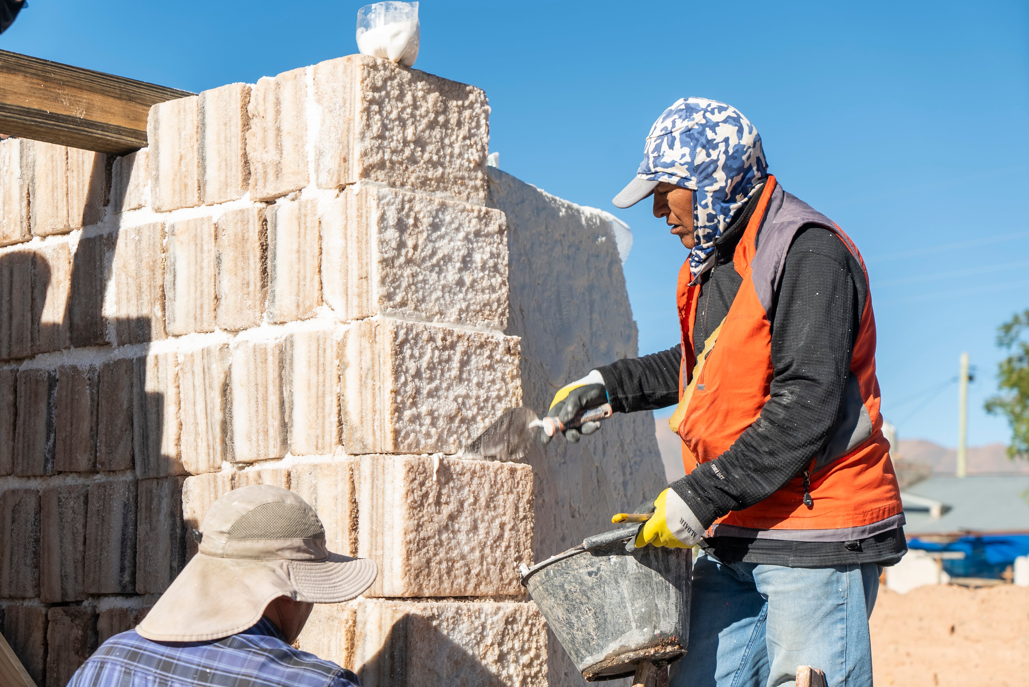 El salario de los trabajadores de la construcción puede variar de manera importante
