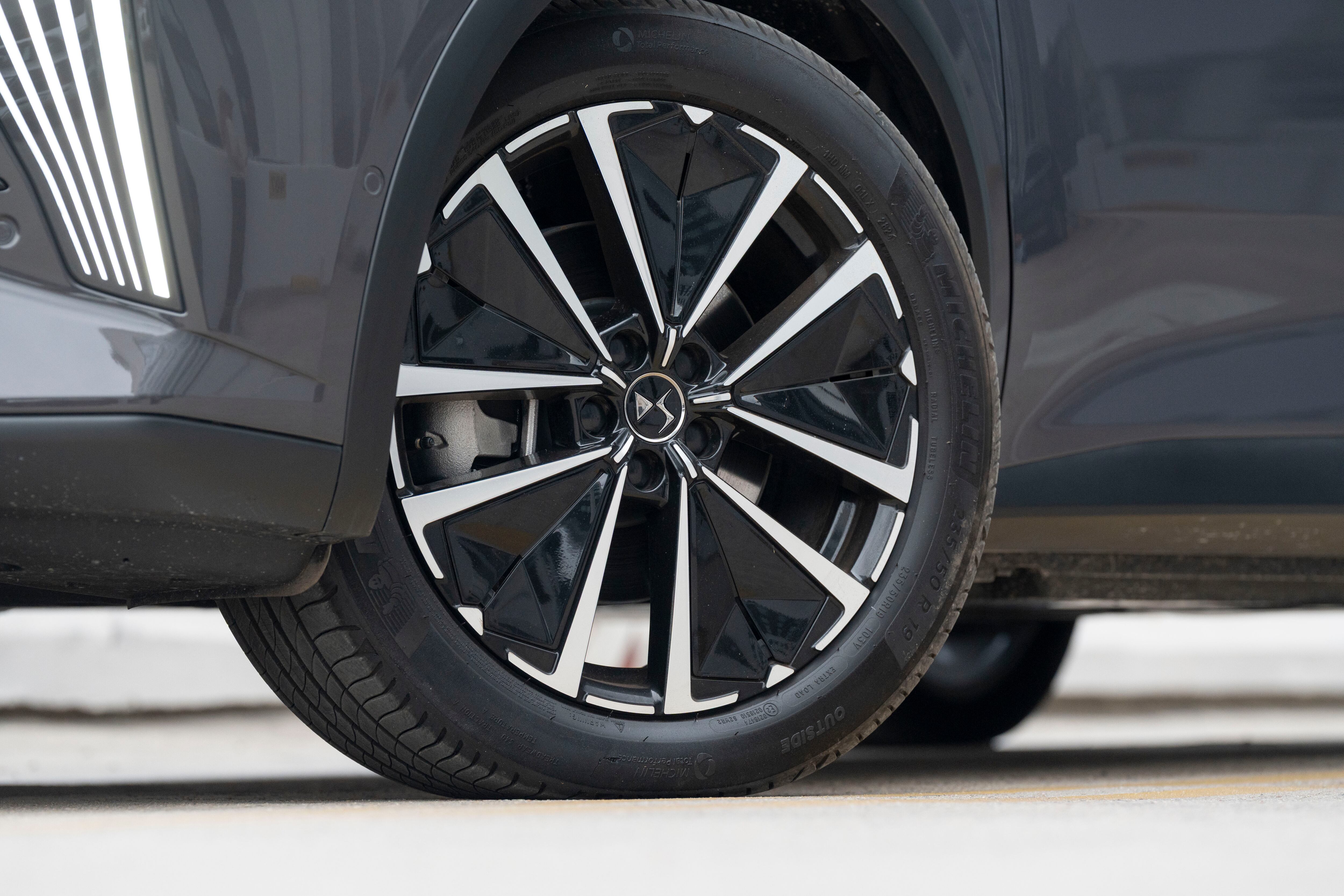 Las llantas son de aleación