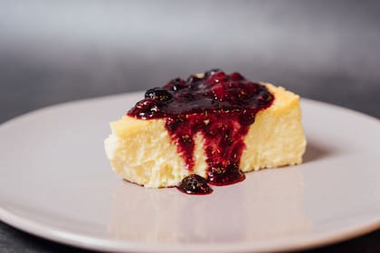 Tarta vasca: los secretos de Felicitas Pizarro para lograr una preparación cremosa, tostada por fuera y en su punto justo