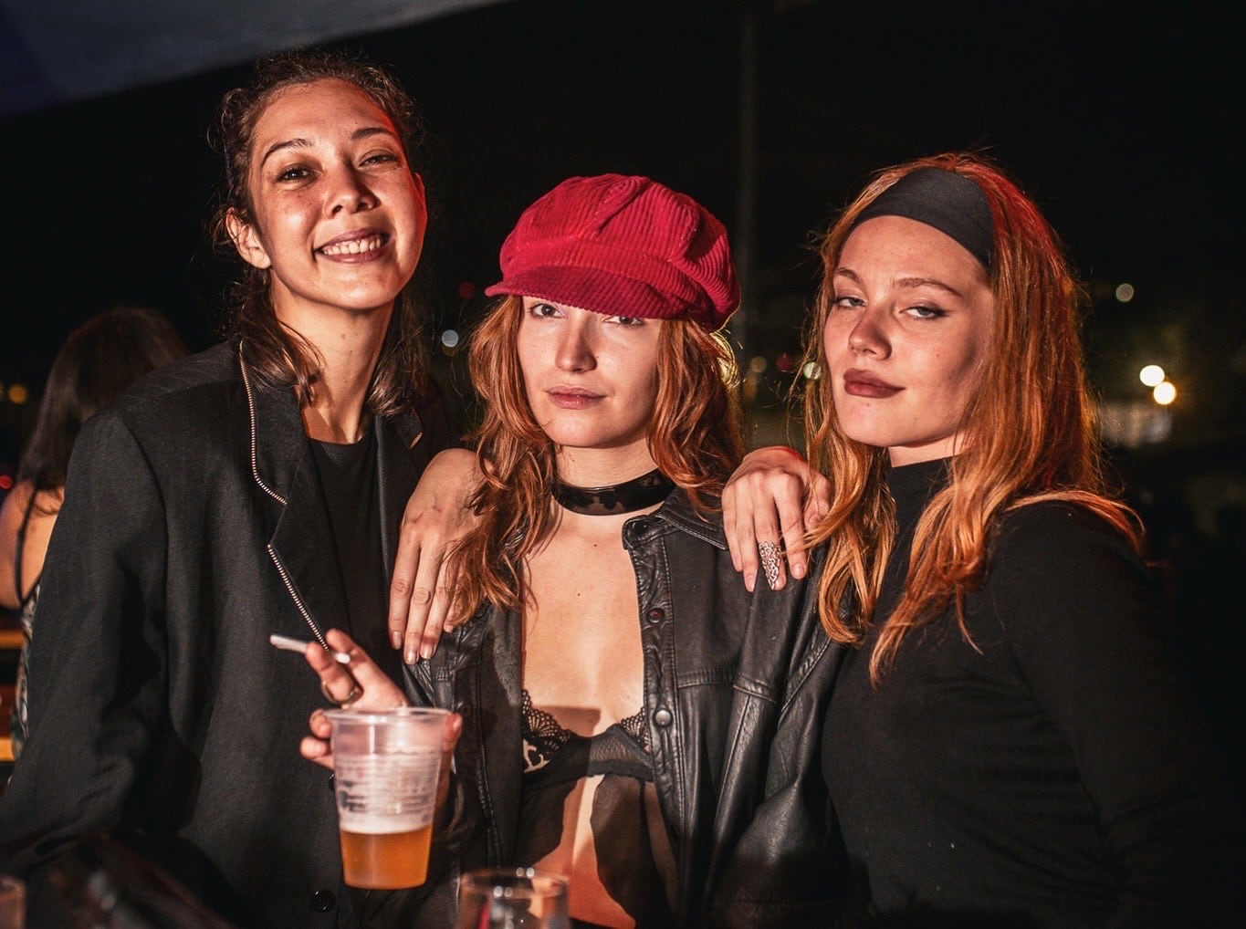 Ache Paraje es un bar con música, gastronomía y circulación de propuestas diversas, más cerca de una experiencia amplia que de un formato rígido