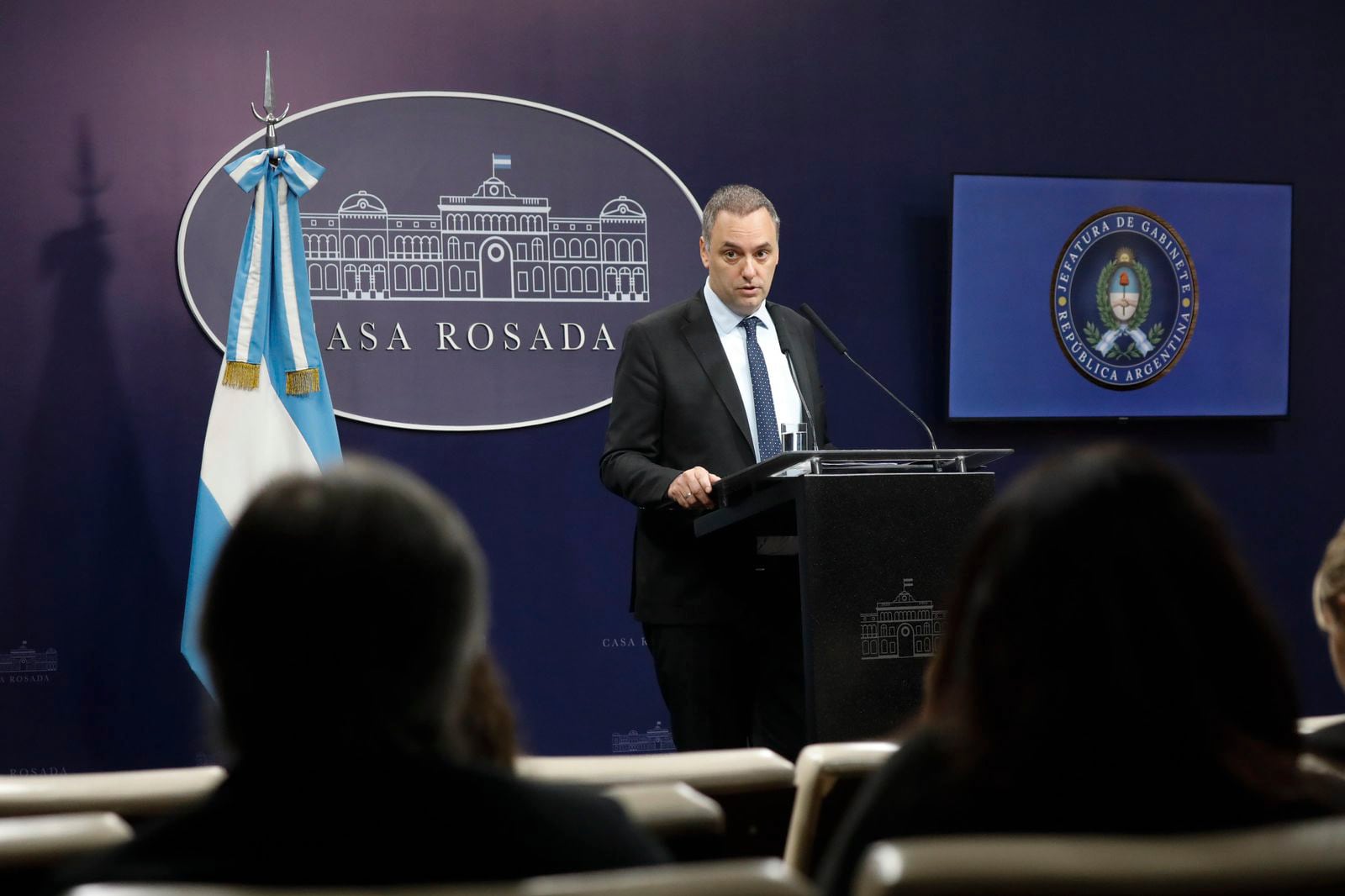 “Ese no es el monto”: Adorni buscará rebatir las afirmaciones del contratista de su casa del country ante la Justicia