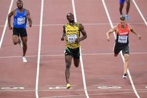 Bolt, en los 200 metros, pasó a semifinales sin exigirse