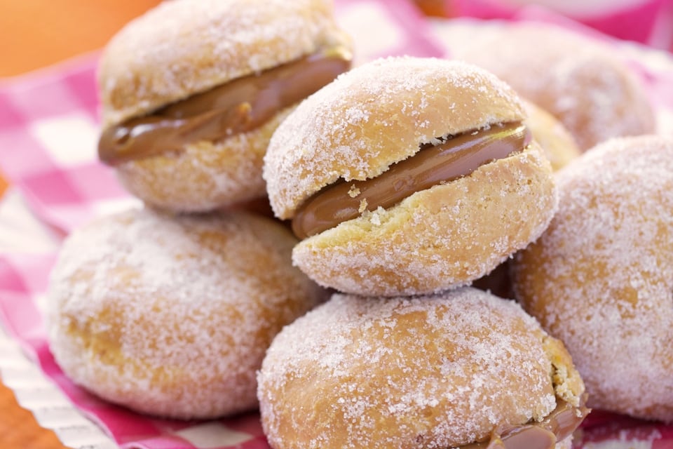 Bolas de fraile o suspiros de monja