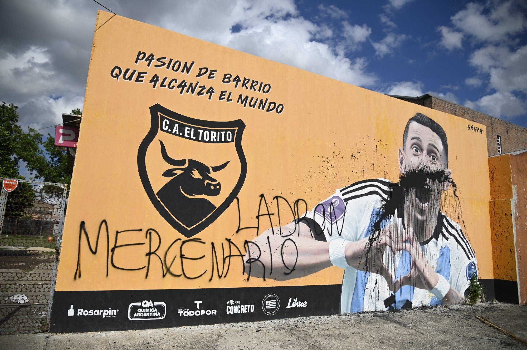 El mural de Di María, vandalizado