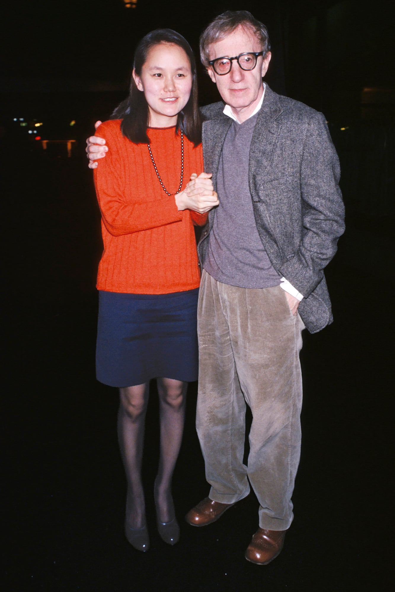 Allen y Soon-Yi después del partido de los Knicks, el 5 de febrero de 1999 (se habían casado en 1997 en Venecia)