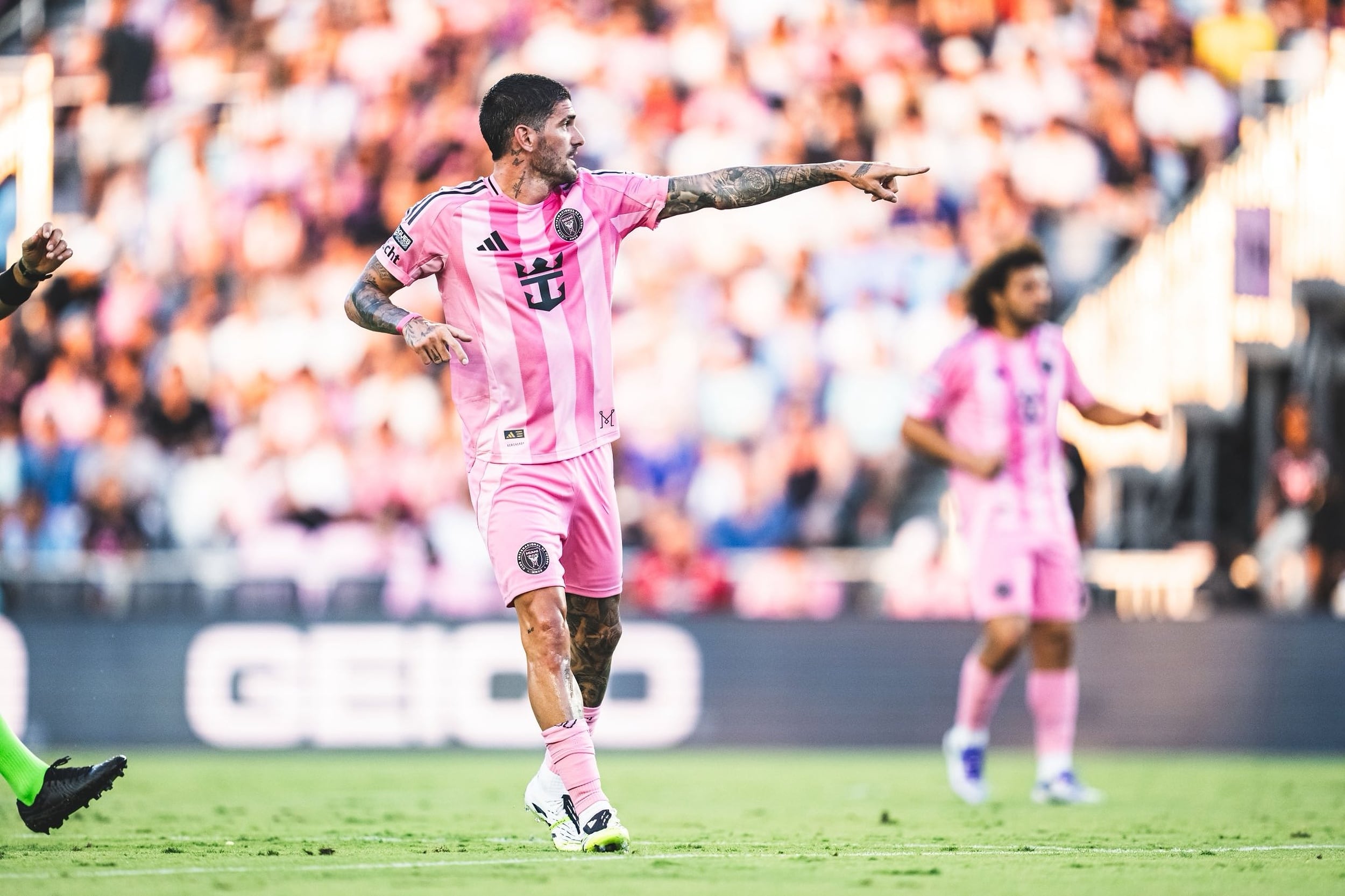 Rodrigo De Paul, junto a Sergio Busquets, dio forma al doble cinco que posicionó el entrenador Javier Mascherano en Inter Miami
