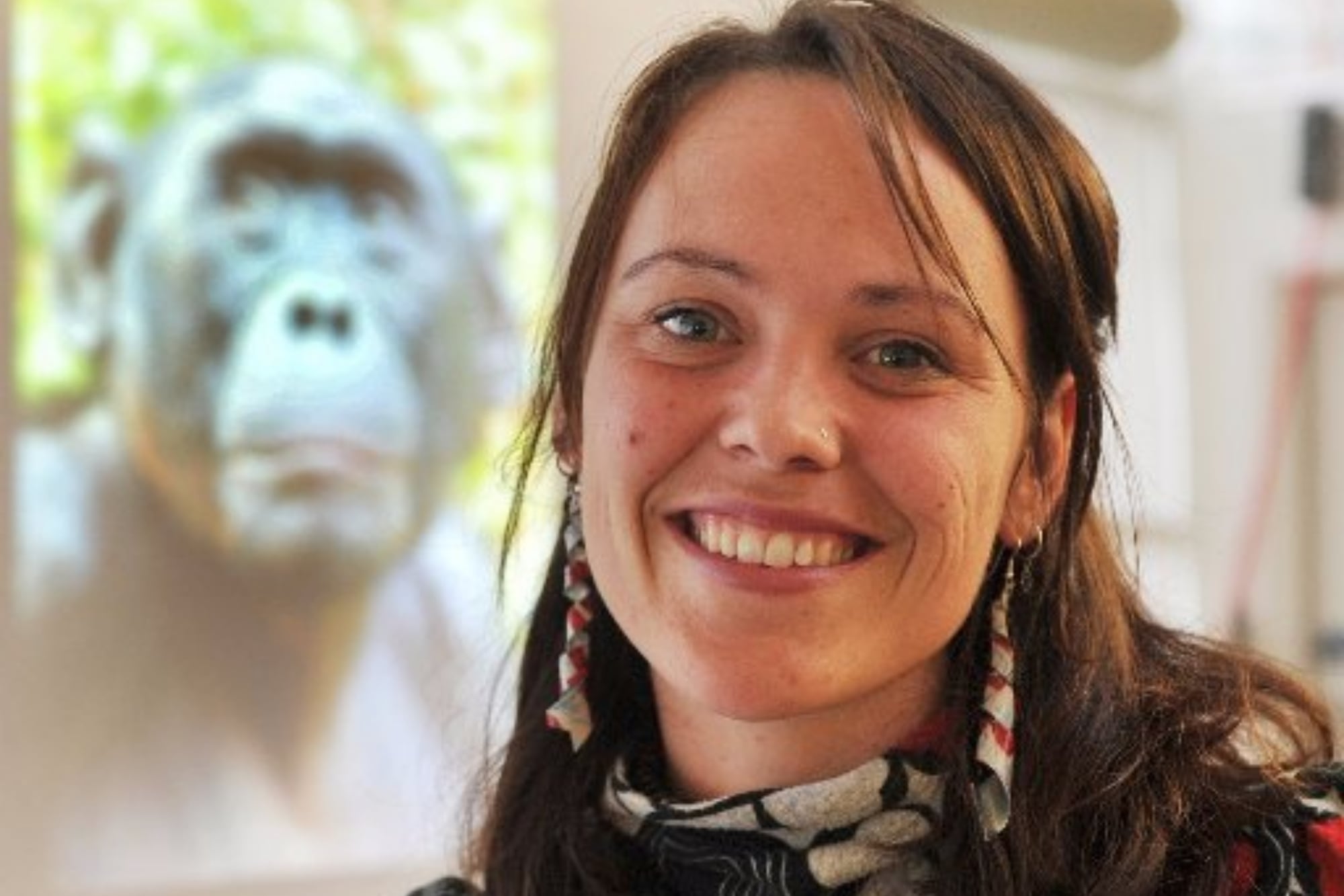 Zanna Clay, primatóloga: “La cercanía física es una forma muy poderosa de manejar el estrés”