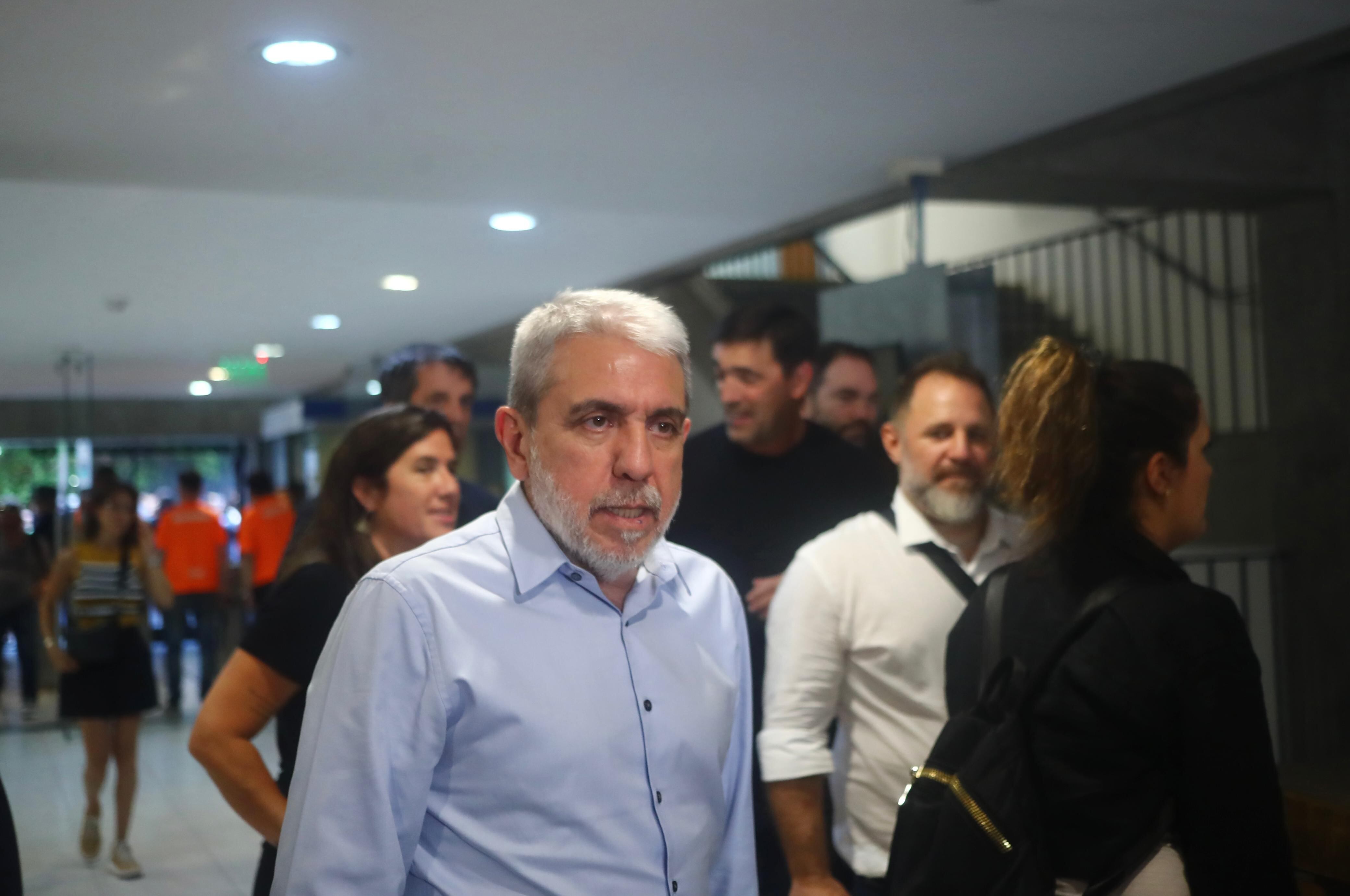 Aníbal Fernández llega al acto de asunción de Cristina Kirchner como presidenta del PJ