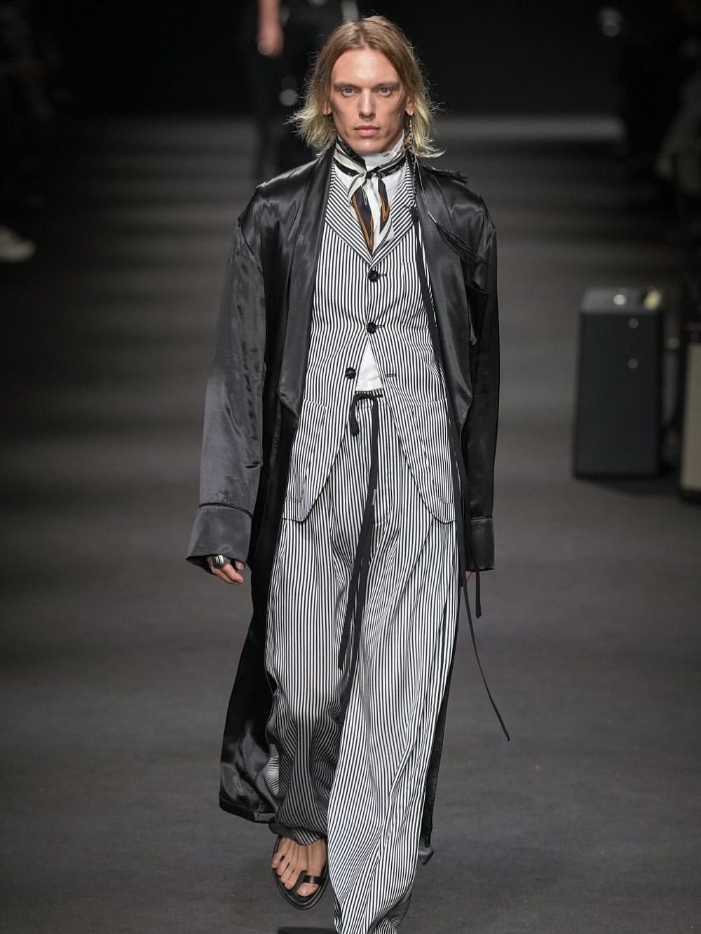 Además de la actuación y la música, Jamie Campbell Bower también se dedica al modelaje (Foto: Instagram @bowerjamie)