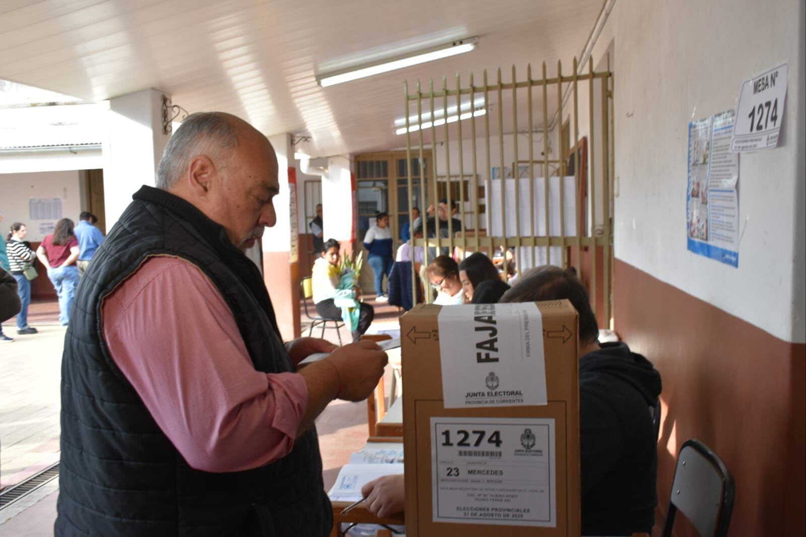 Votación de Ricardo Colombi en Mercedes - Corrientes