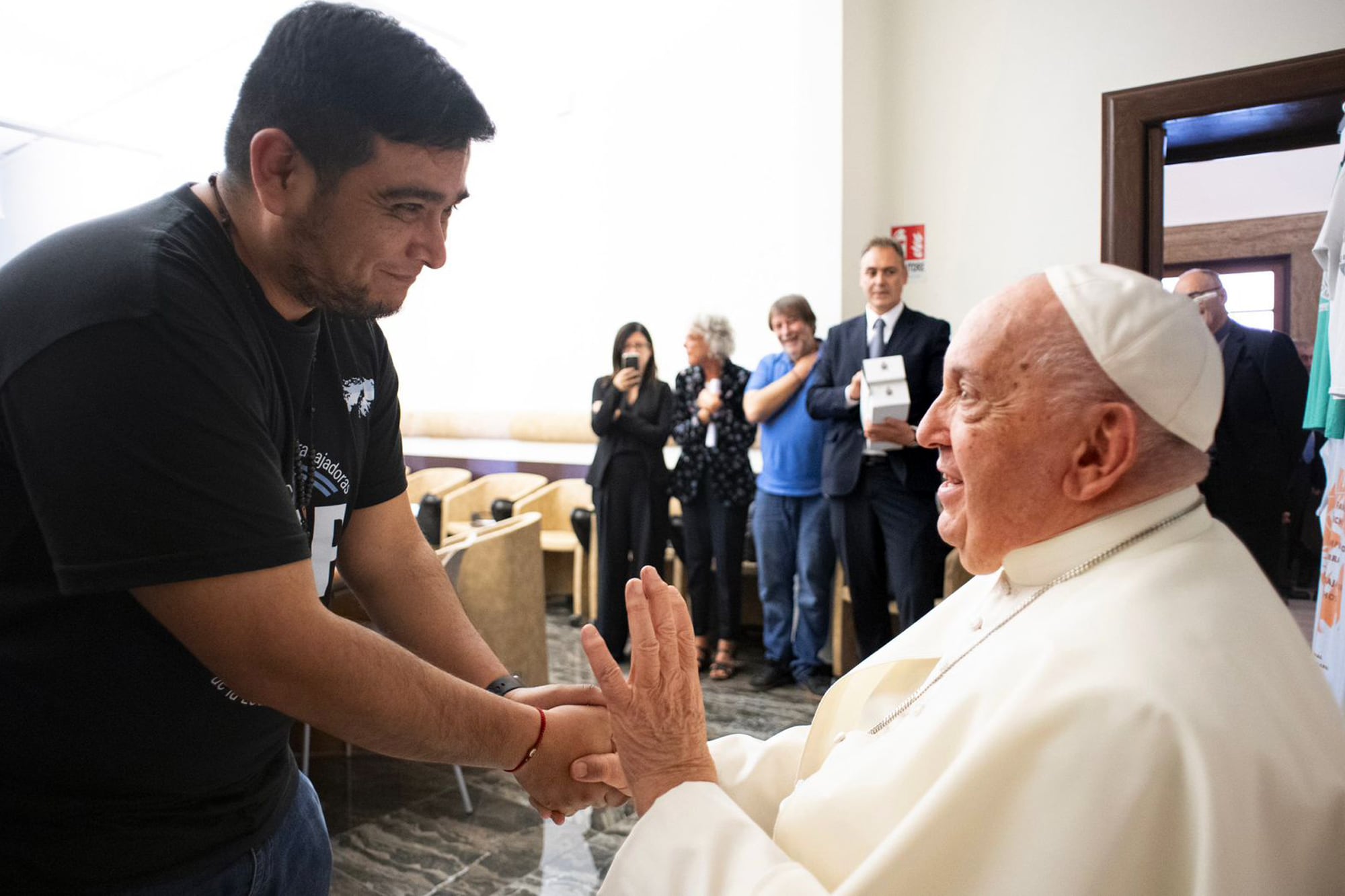 Gramajo, en 2024, con el papa Francisco