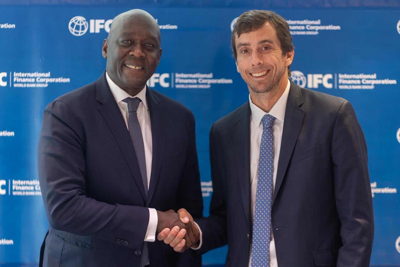 Makhtar Diop, Director General de la IFC, con Martín Brandi, CEO de PCR