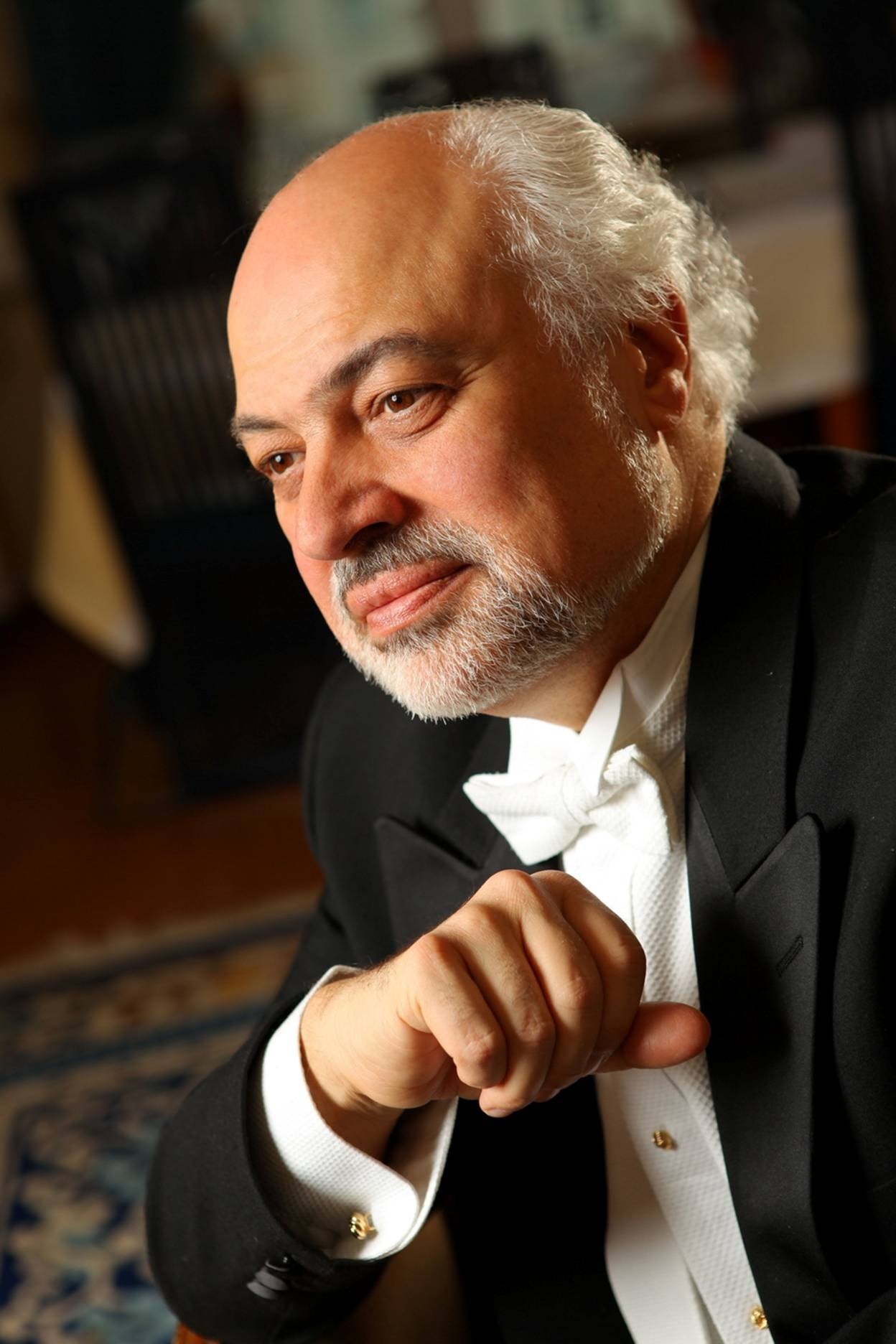 La dirección estará a cargo de Constantine Orbelian, director titular y responsable artístico de la New York City Opera