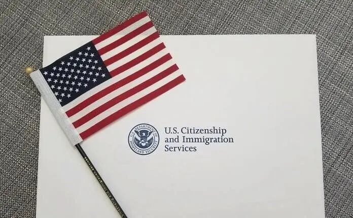 El Uscis es la agencia encargada de procesar los trámites y solicitudes de beneficios migratorios