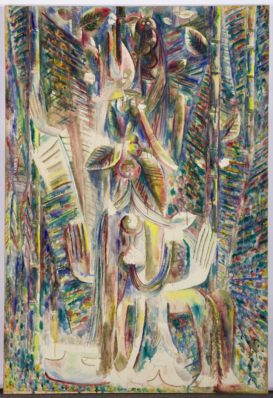 Omi Obini (1943), de Wifredo Lam, marcó el récord para el artista cubano cuando Costantini pagó por ella casi diez millones de dólares en Sotheby's en 2020; es una de las que se prestarán al MoMA