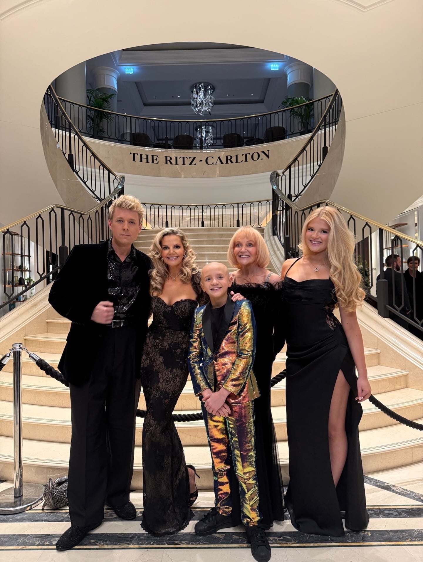 Toda la familia de Dexter es muy conocida en Reino Unido por su talento