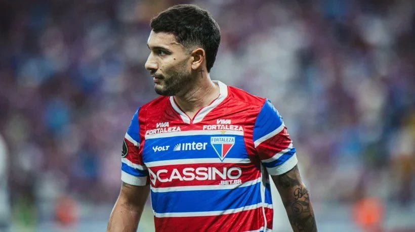 Eros Nazareno Mancuso es lateral derecho del equipo brasileño Fortaleza