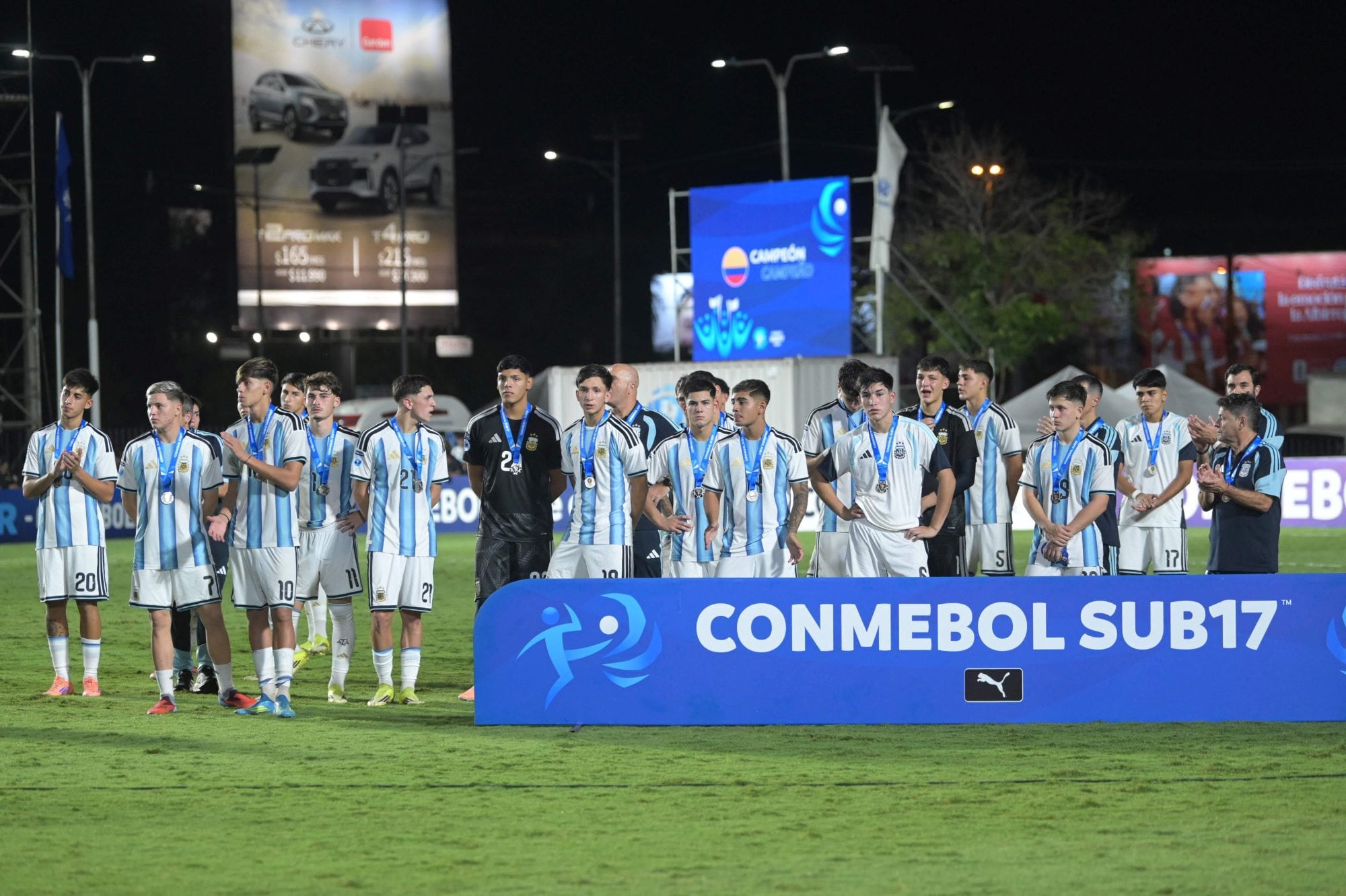 La frustración argentina luego del 0-4 en la final ante Colombia