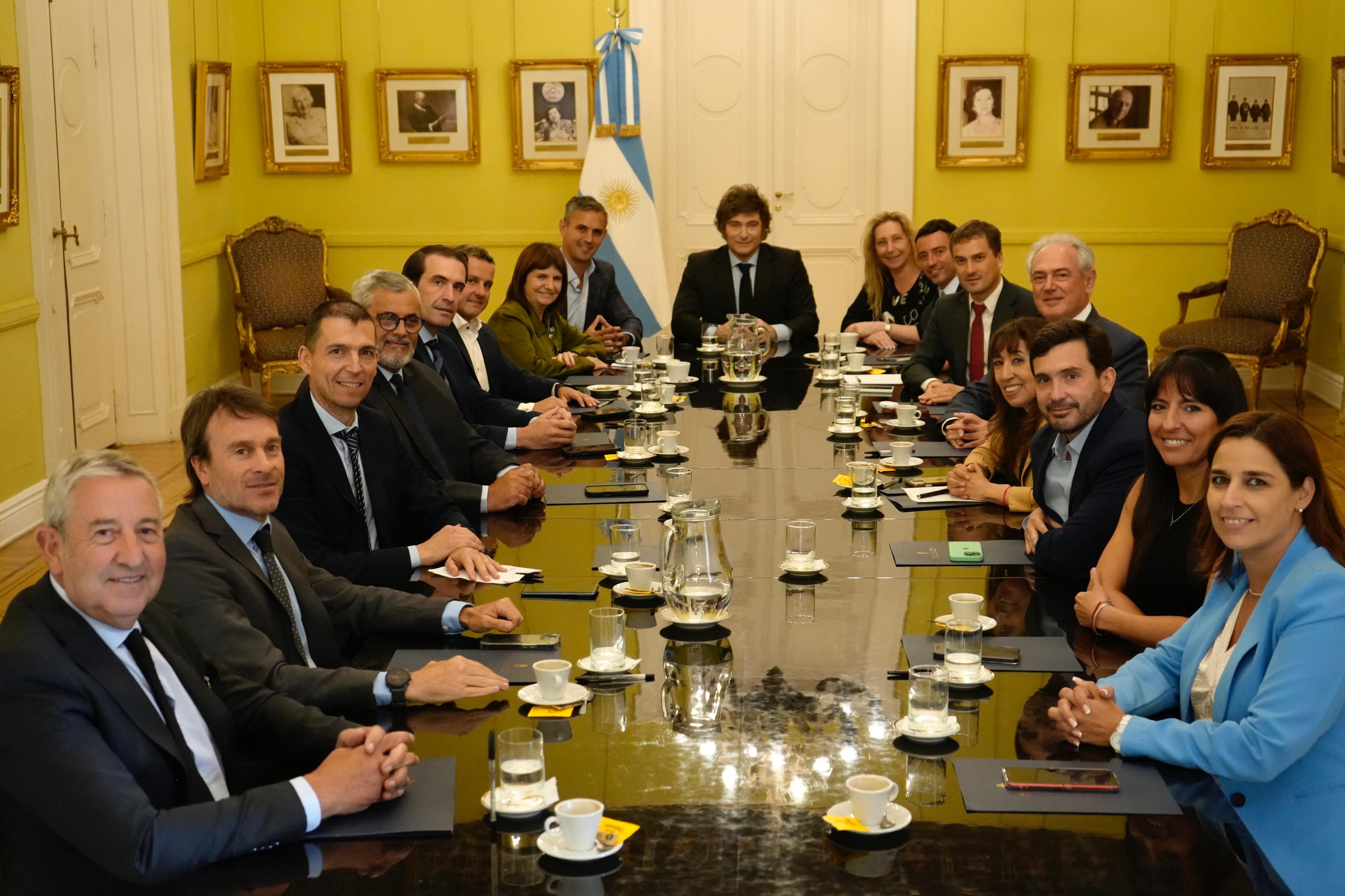 La reunión de diputados radicales con Javier Milei y Patricia Bullrich