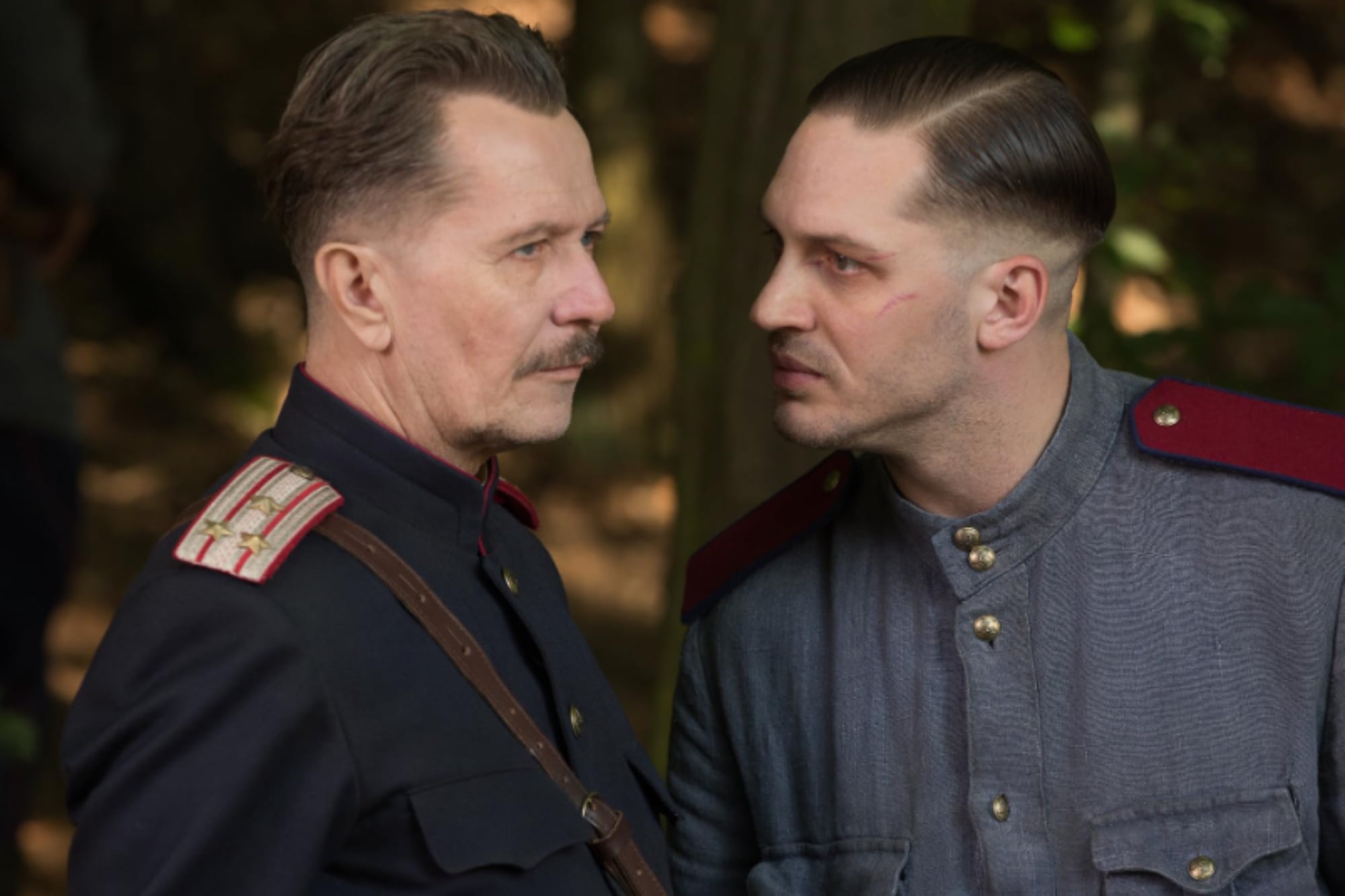 Gary Oldman y Tom Hardy en El niño 44 (Foto: IMDb)