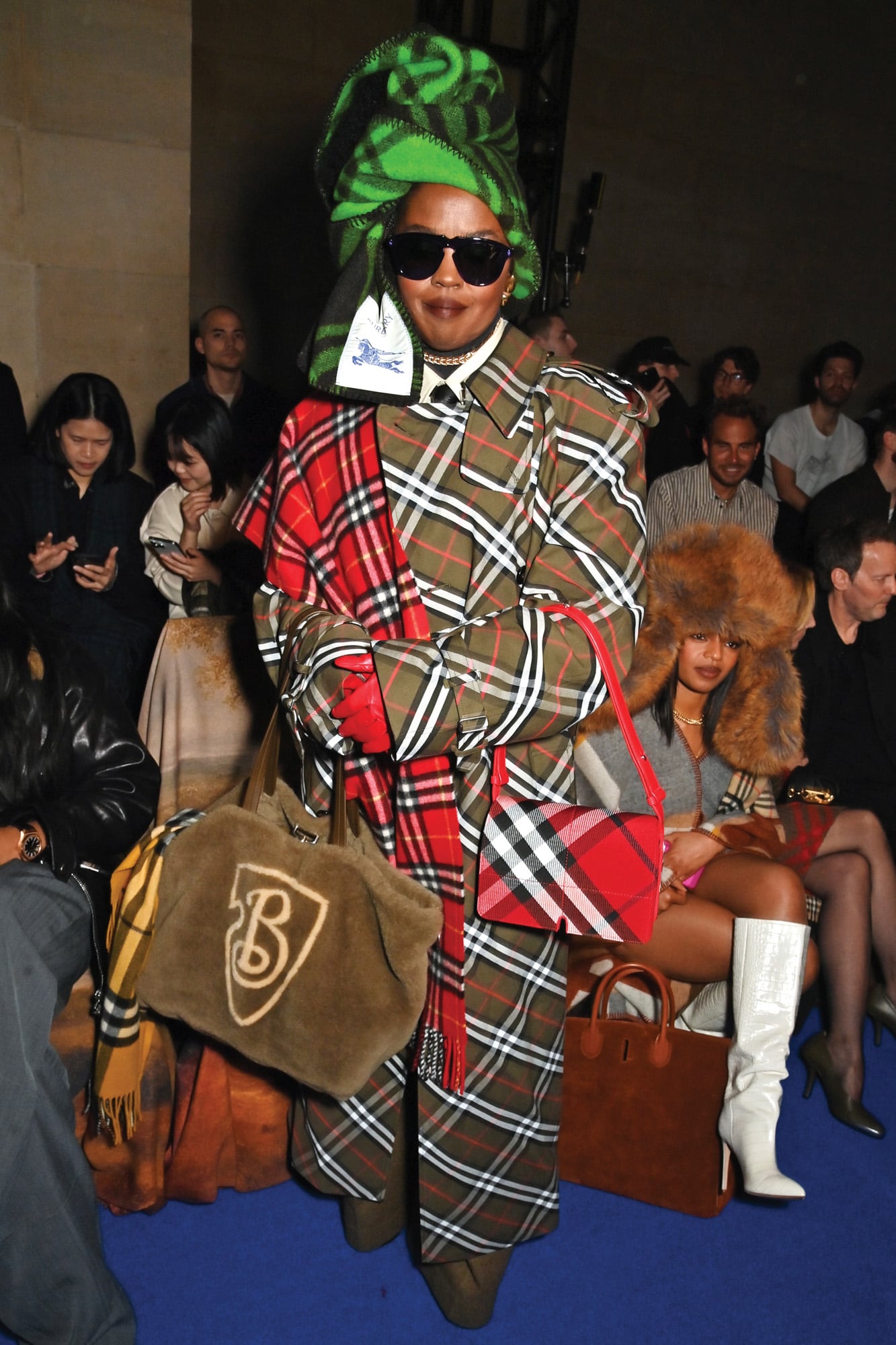 La cantante
Lauryn Hill,
con el print
icónico de
la marca en
distintos
colores.