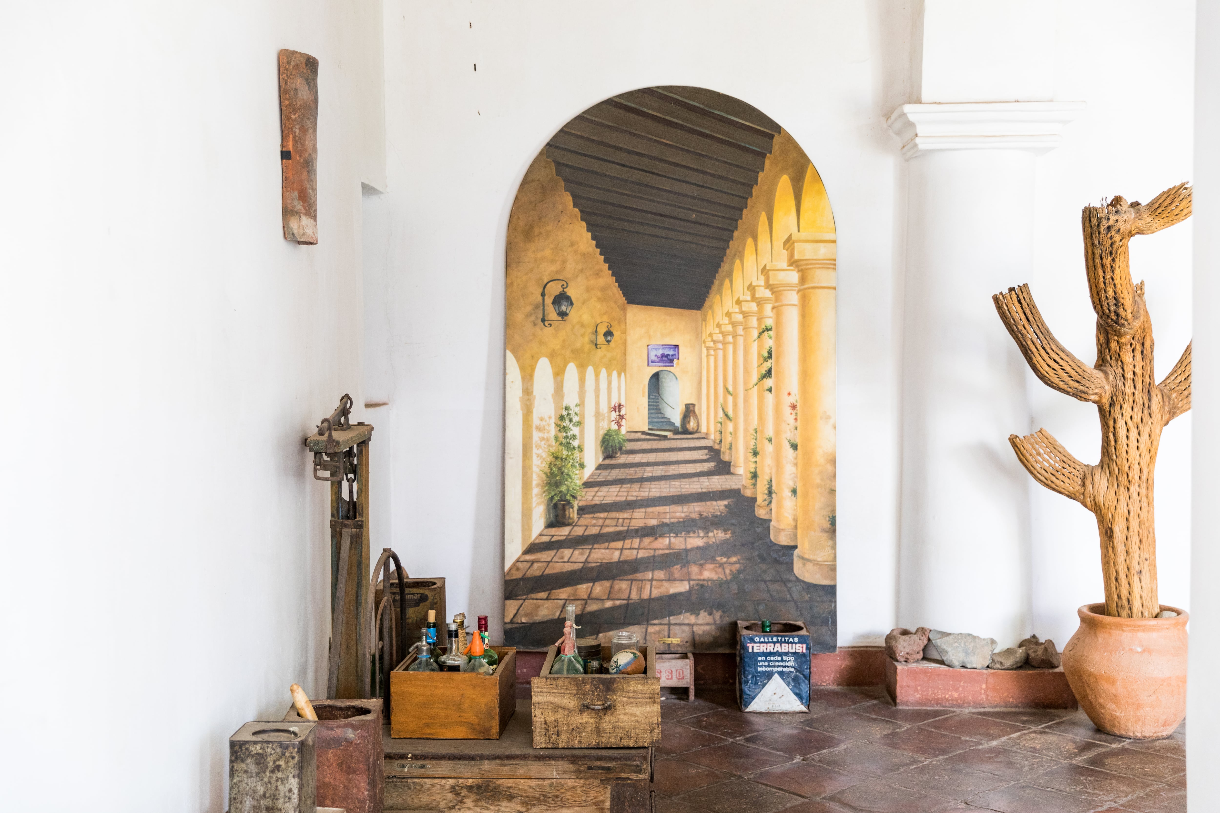 Dos antiguos edificios se fusionaron para albergar un multiespacio que reúne hotelería, arte, artesanía y gastronomía