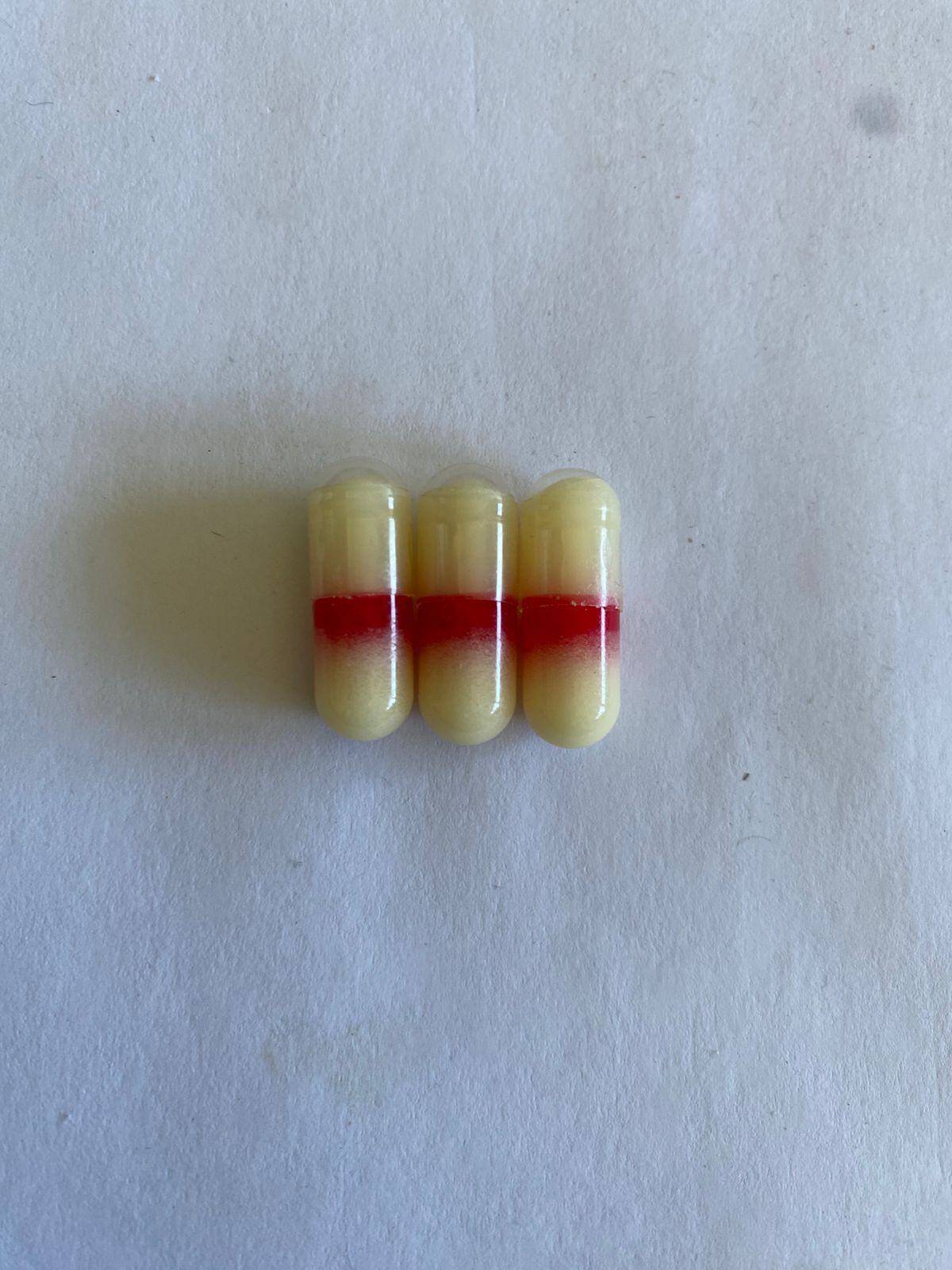 El sistema advierte sobre interacciones, superposición terapéutica y compatibilidad farmacotécnica