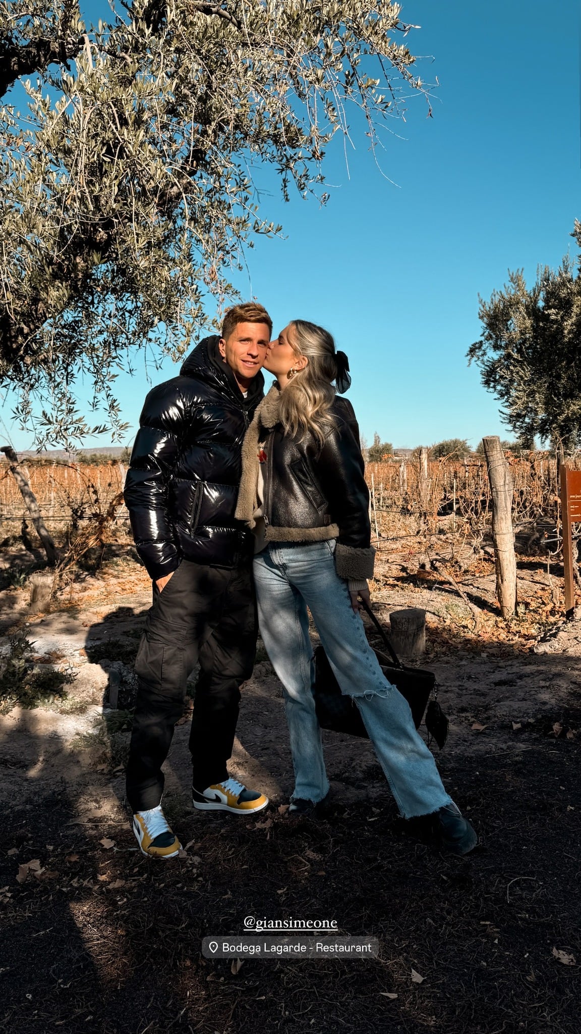 Eva Bargiela y Gianluca Simeone, enamorados en Mendoza al poco tiempo de haber confirmado su amor