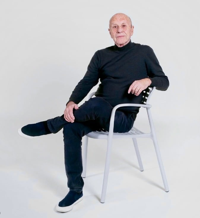 Murió Jorge Pensi, el creador argentino de la icónica silla Toledo