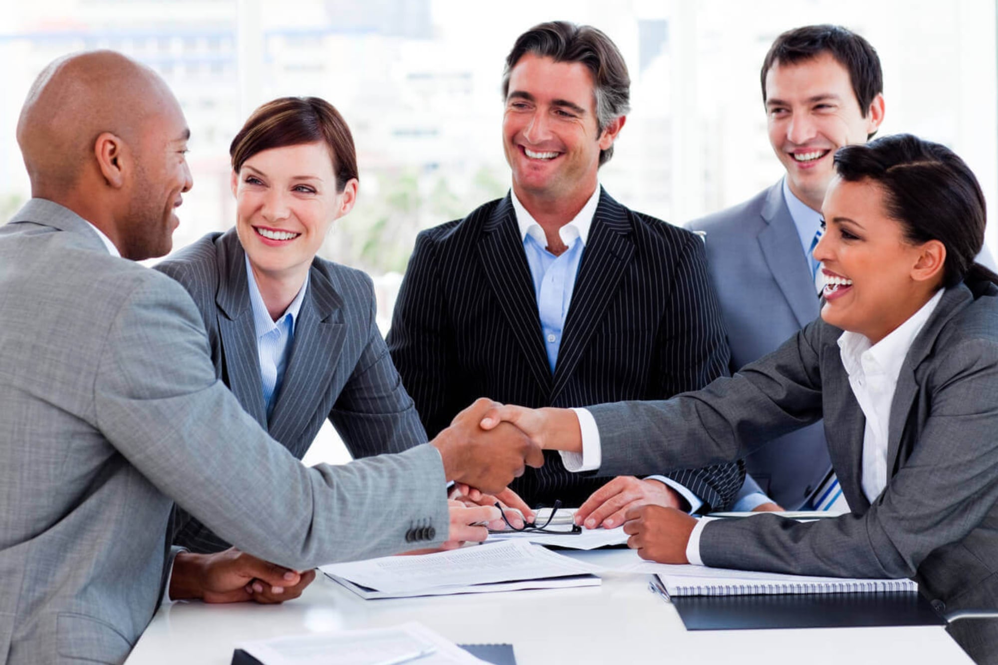 Una experta reveló cómo un líder tóxico afecta la productividad de tu empresa y fue tajante con la solución: “Hay que sacarlos”