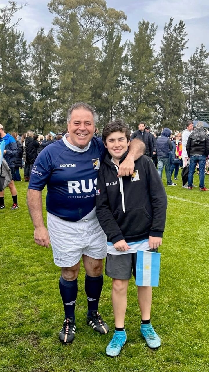 Carna junto a Mateo, su hijo (Foto: Instagram @carnaok)