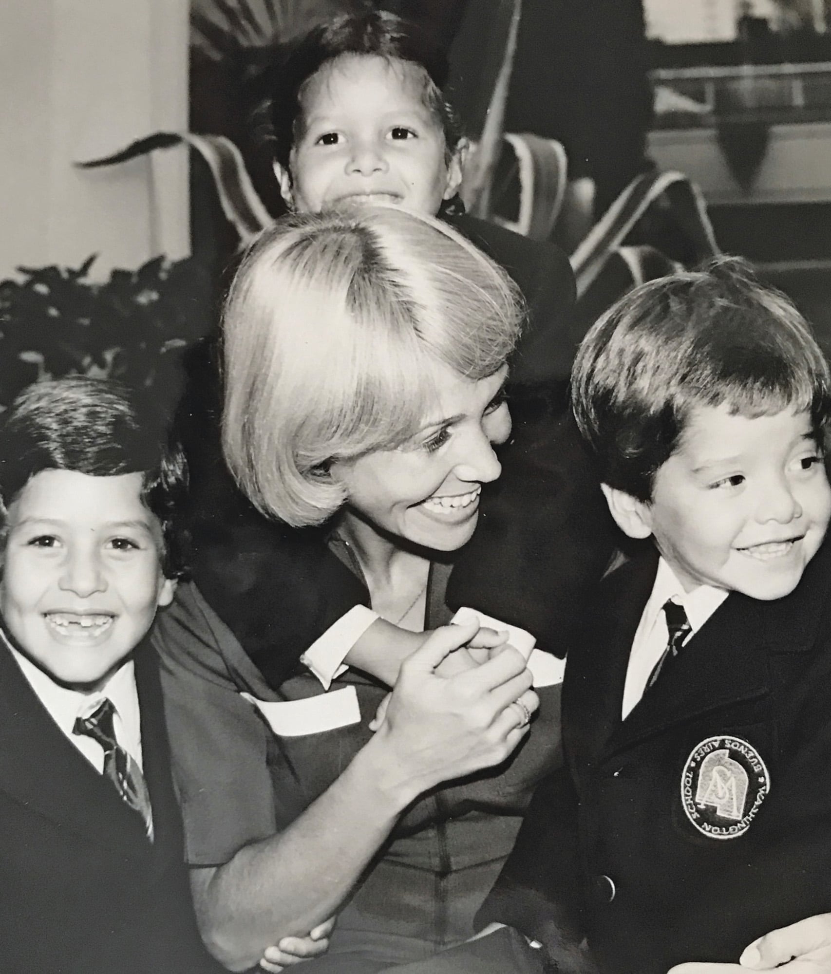 Evangelina con los tres mayores, Martín, Julieta y Sebastián