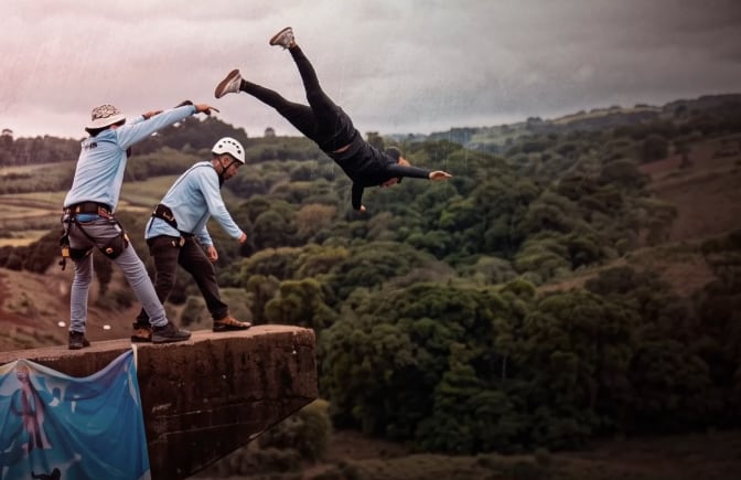 Qué se sabe de la tragedia en Brasil donde una joven de 21 años murió tras un salto de bungee jumping