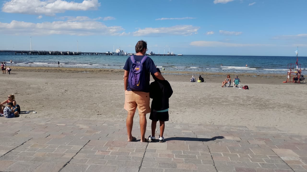 A los 40 y sin pareja, decidió adoptar en Puerto Madryn, seis años después su hijo es un adolescente: “Pensé en ser un padre solo”