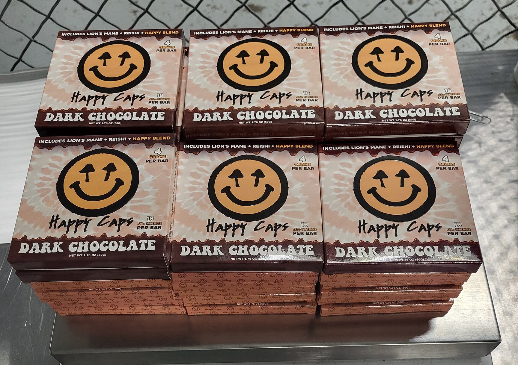 El envío constaba de 50 paquetes de gomitas de psilocibina, 40 barras de chocolate y 10 paquetes de cápsulas