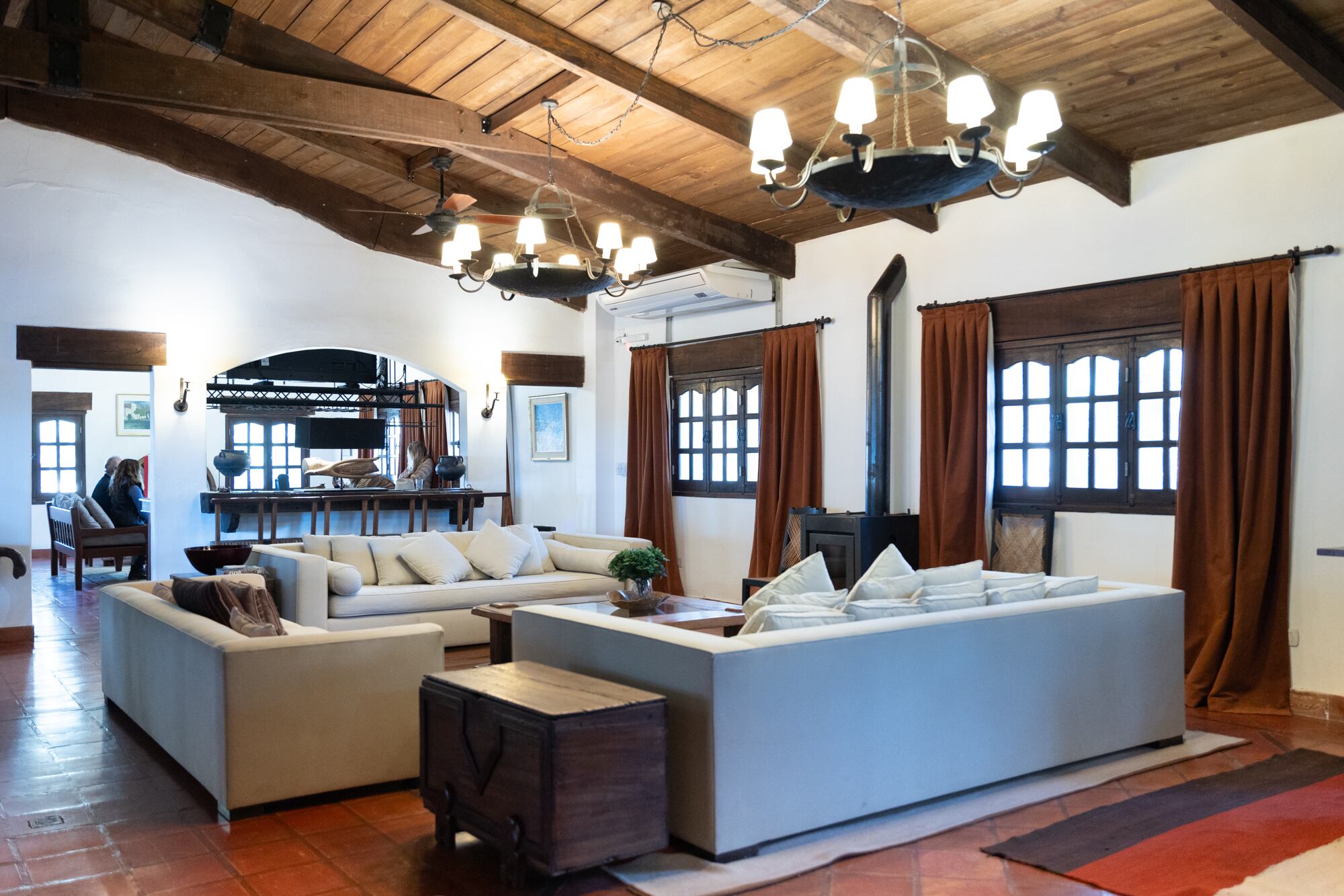 Harvey le puso El Álamo a la estancia en alusión al sitio de Téxas.