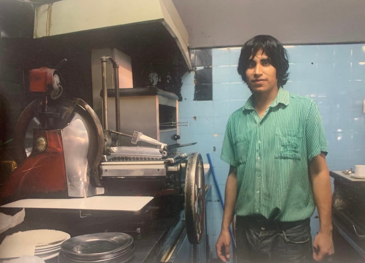Ramón, empleado y socio del bar
